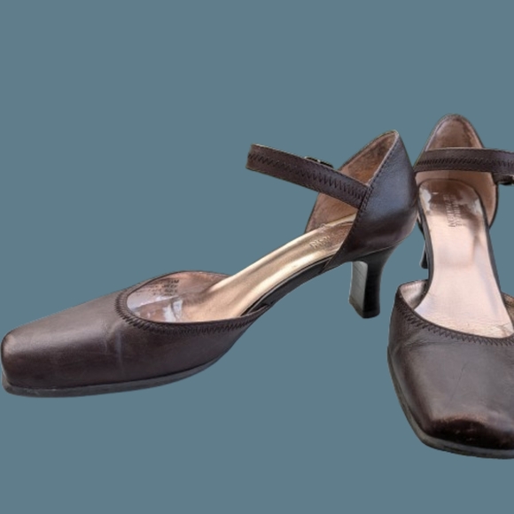 Kenneth Cole Brown leather shoes size 7.5. - Picture 3 of 6